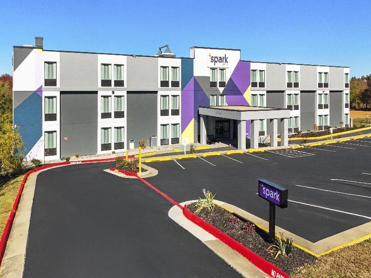 Spark by Hilton Harrisonburg University Area