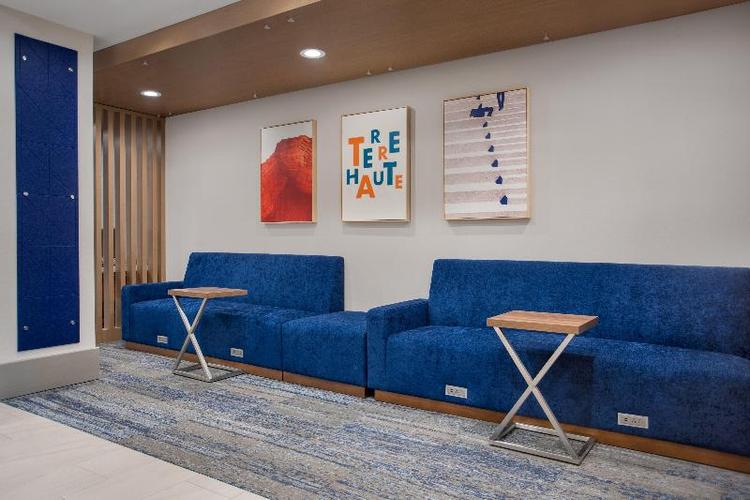 Holiday Inn Express Hotel & Suites Terra Haute