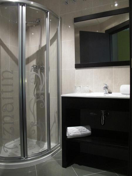 Aznaitin Hostal