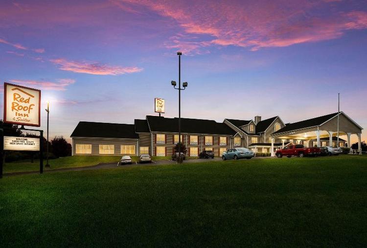 Red Roof Inn & Suites Knoxville East