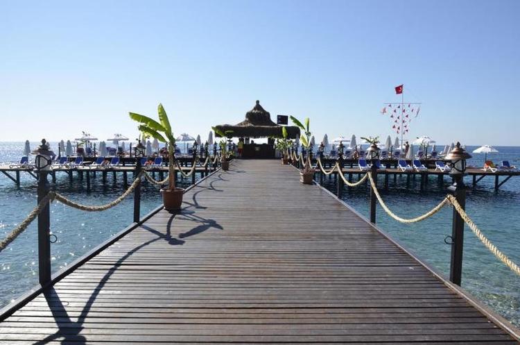 Simena Sun Club