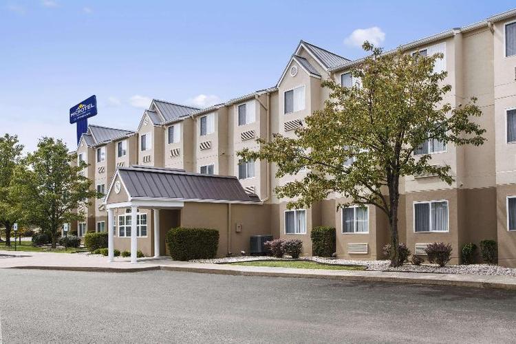 Microtel Inn & Suites By Wyndham Louisville East