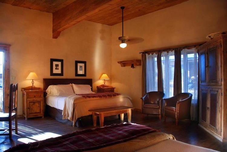 The Maverick Inn