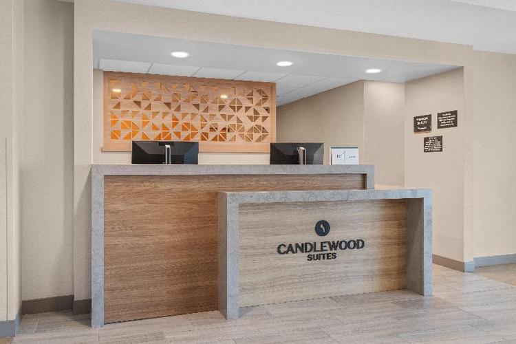 Candlewood Suites La Crosse