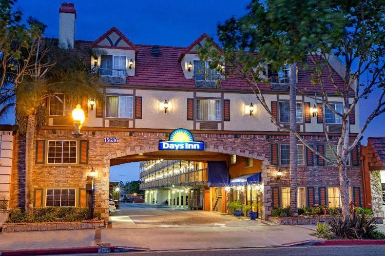 Days Inn by Wyndham Los Angeles LAX Manhattan Beac