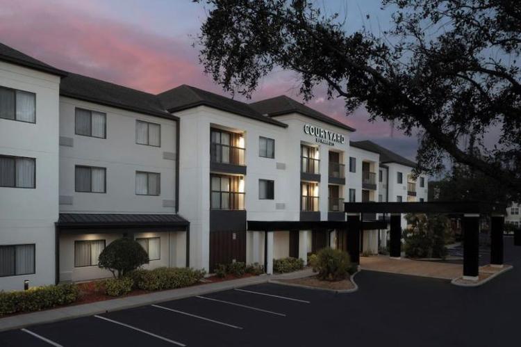 Courtyard Lakeland