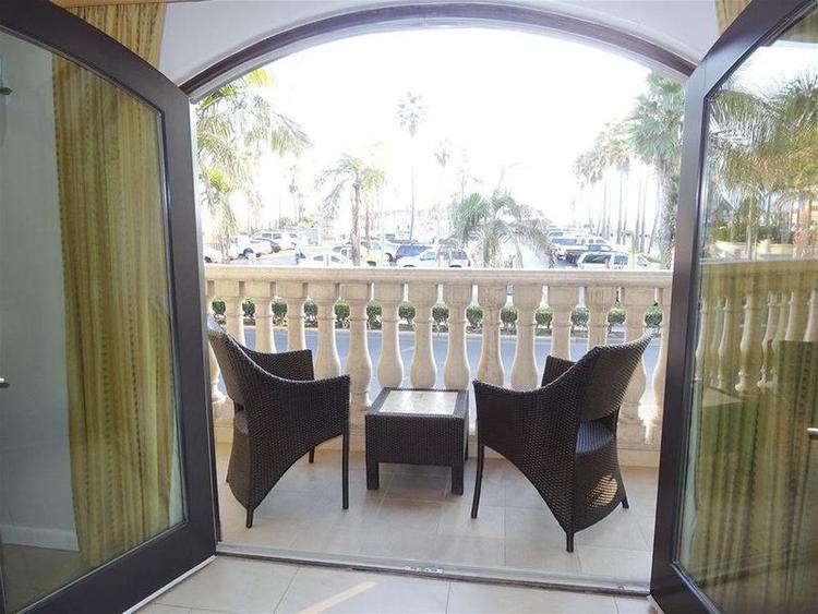 Balboa Inn