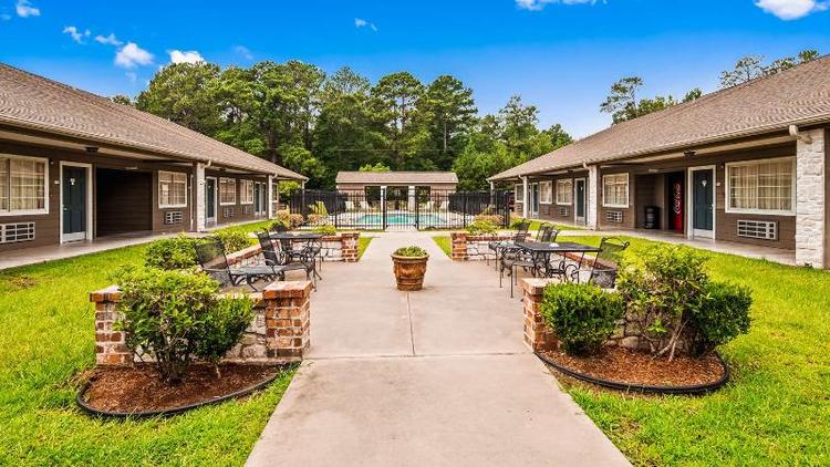 SureStay Hotel by Best Western Leesville