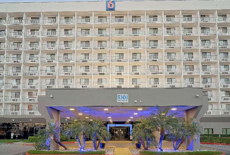 Motel 6 Los Angeles LAX