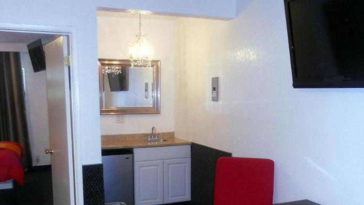 Adventurer All Suite Hotel Los Angeles