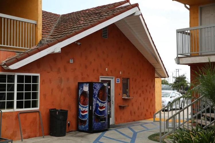 Chateau Inn and Suites Downey