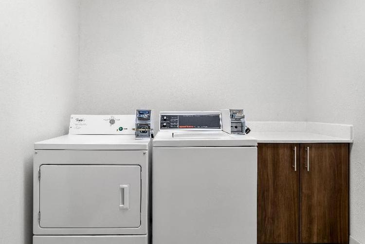 Holiday Inn Express Lapeer
