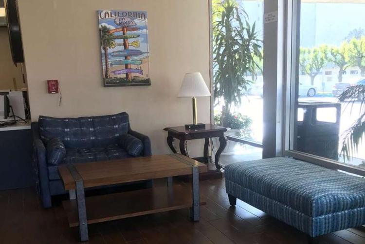 Glendale Express Hotel