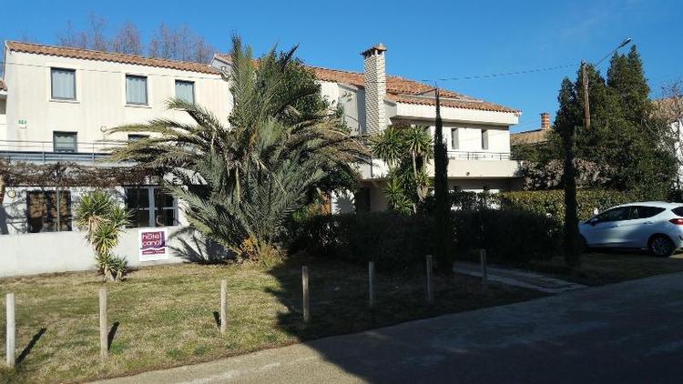 Hotel Canal Aigues Mortes