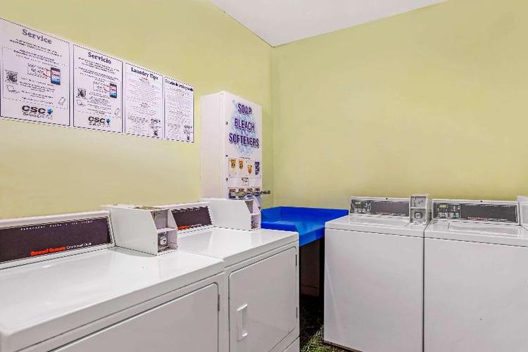 La Quinta Inn & Suites Miami Lakes