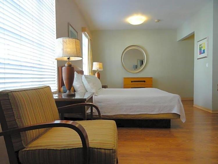 Viscay Hotel and Suites