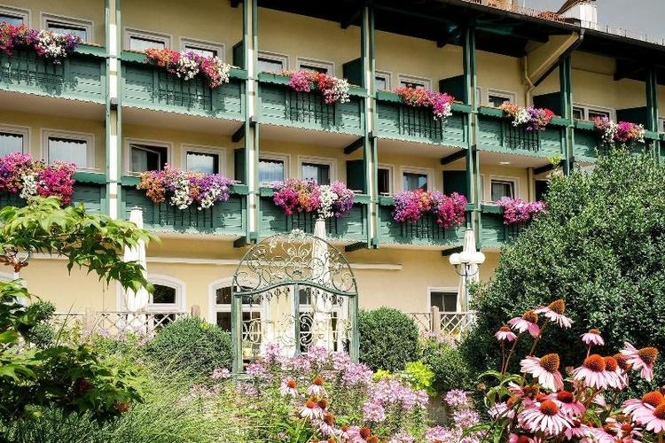 Bauer