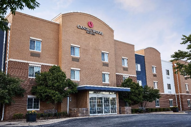 Candlewood Suites Milwaukee Airport