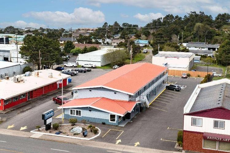 Travelodge by Wyndham Newport