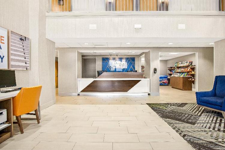 Holiday Inn Express & Suites Ocean City
