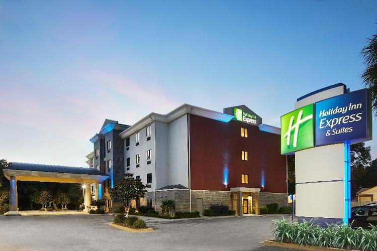 Holiday Inn Express Hotel & Suites Pensacola West 