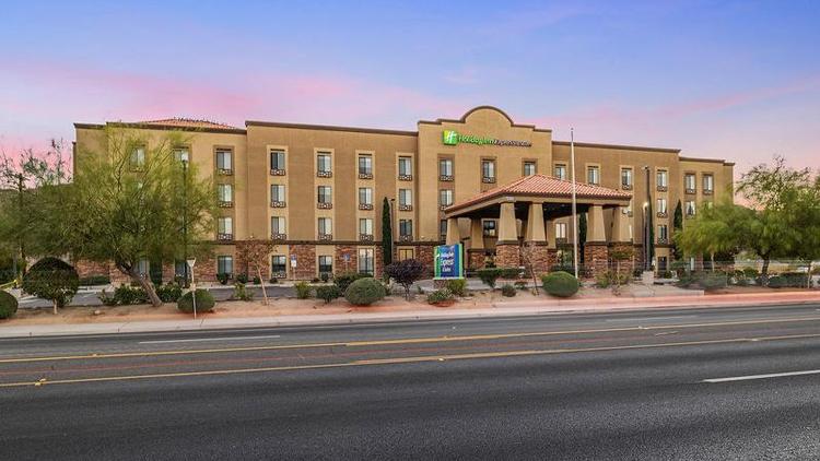 Holiday Inn Express Hotel & Suites Twenty Nine Pal