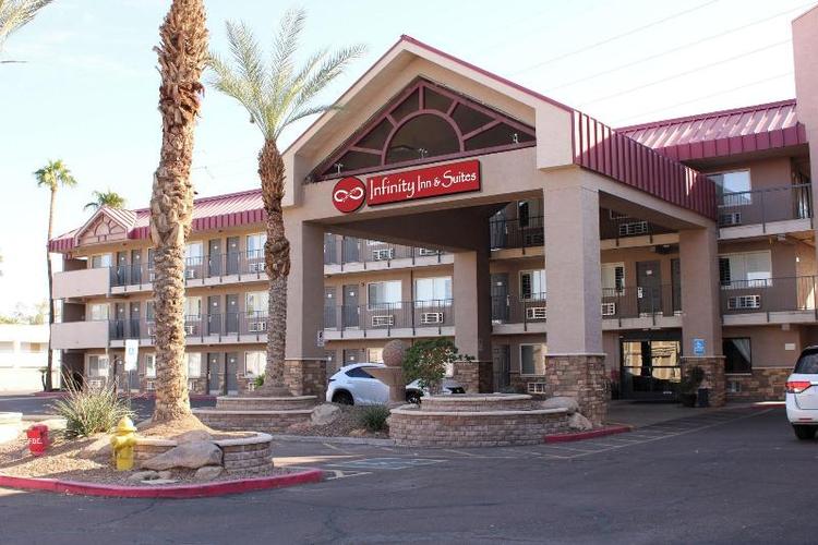 Ramada Tempe/At Arizona Mills Mall
