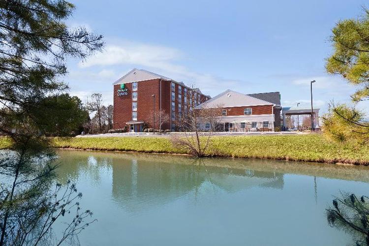 Holiday Inn Express Williamsburg North