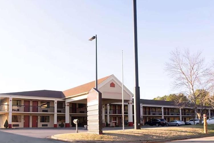 Days Inn by Wyndham Adairsville