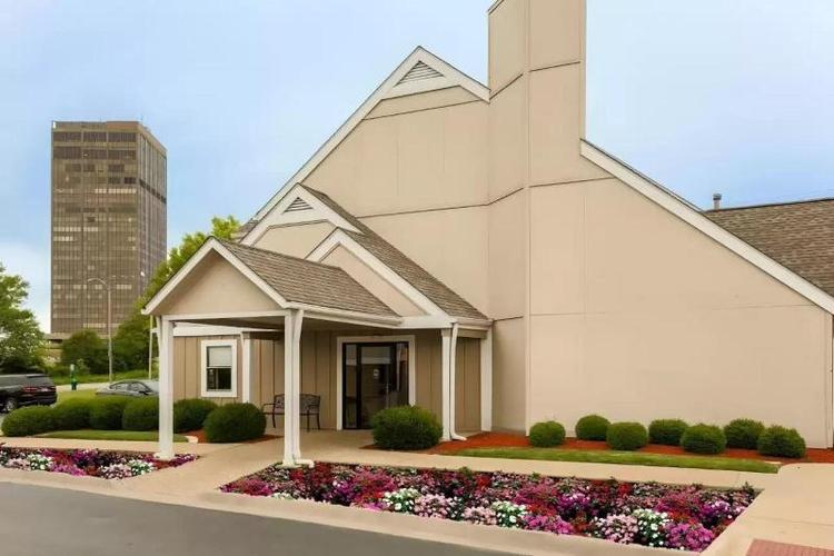 MainStay Suites St Louis - Galleria
