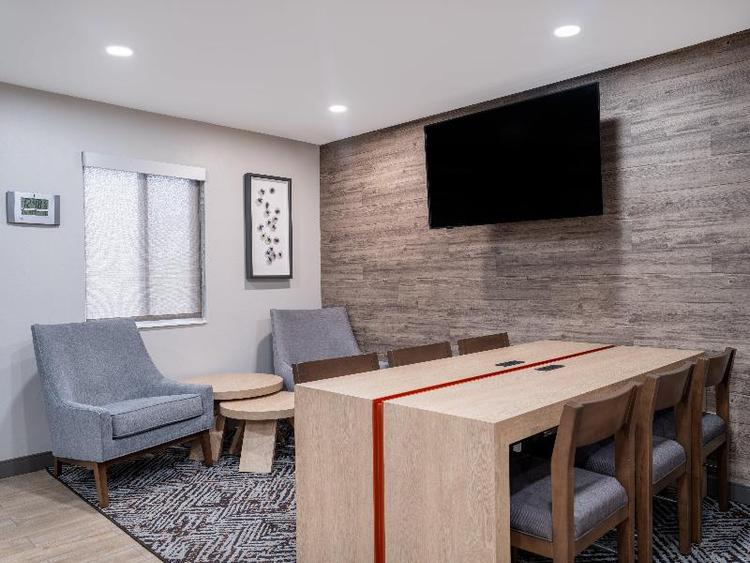 Candlewood Suites Rockford