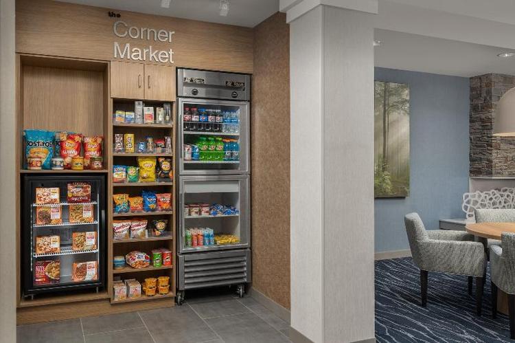 Fairfield Inn & Suites Roanoke North