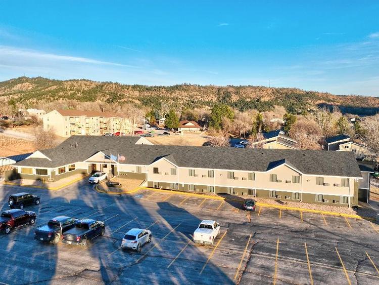 Super 8 by Wyndham Hot Springs