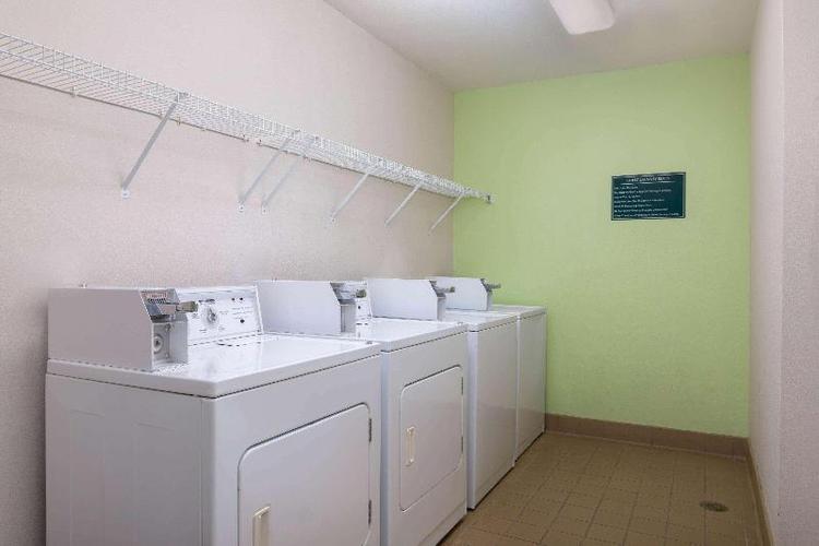 La Quinta Inn & Suites Savannah Airport - Pooler