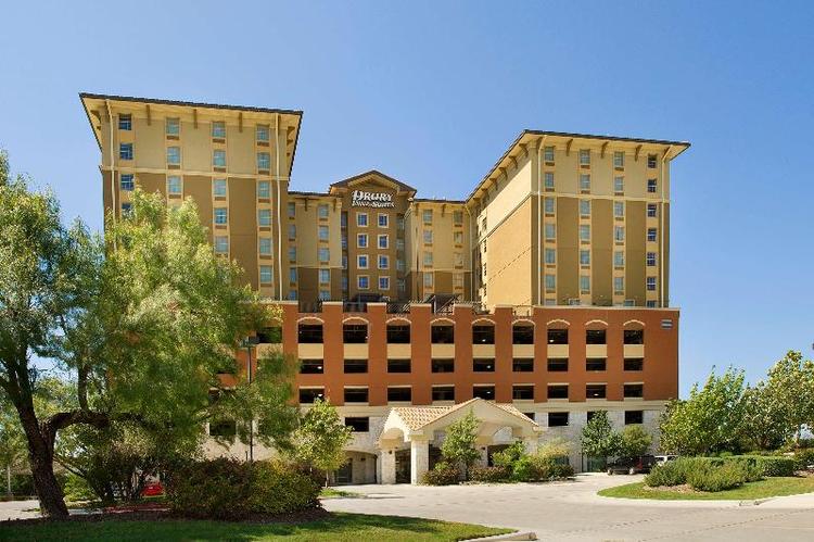 Drury Inn & Suites Near La Cantera Pkwy