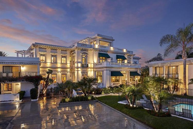 Glorietta Bay Inn