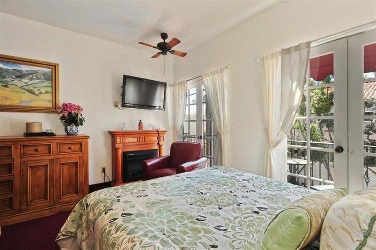 Villa Rosa Inn