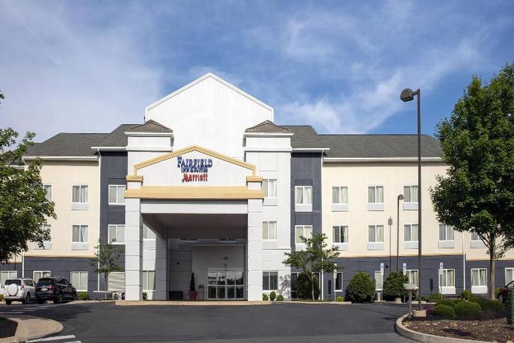 Fairfield Inn and Suites by Marriott State College