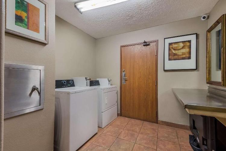 Econo Lodge San Antonio near SeaWorld - Medical Ce