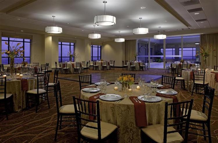Drury Plaza Hotel at the Arch