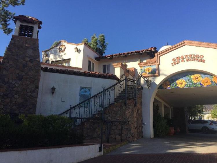Chantico Inn & Suites