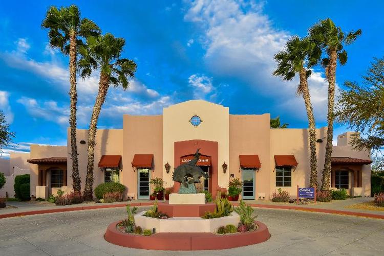 Lodge on the Desert