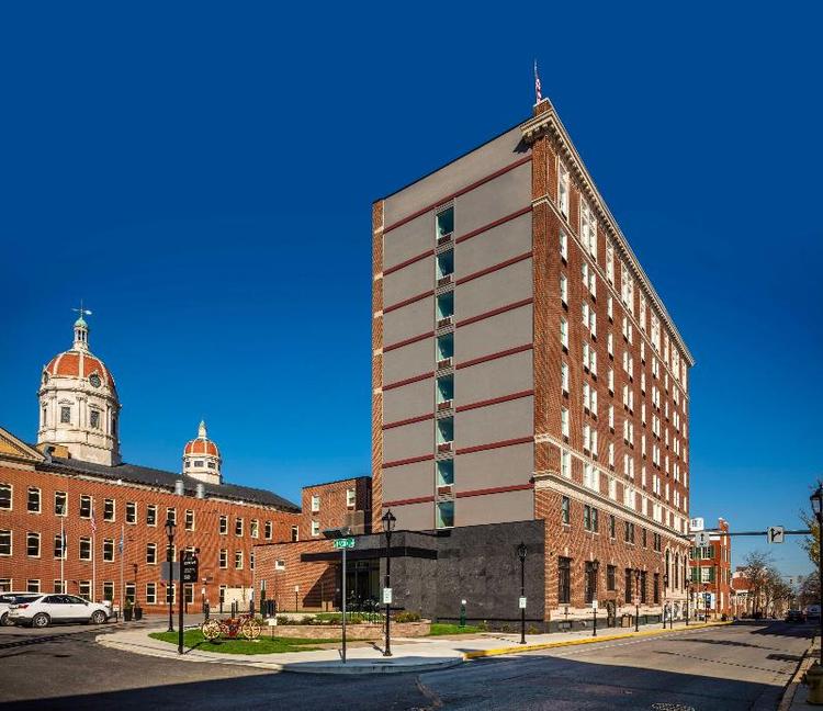 The Yorktowne Hotel, Tapestry Collection by Hilton