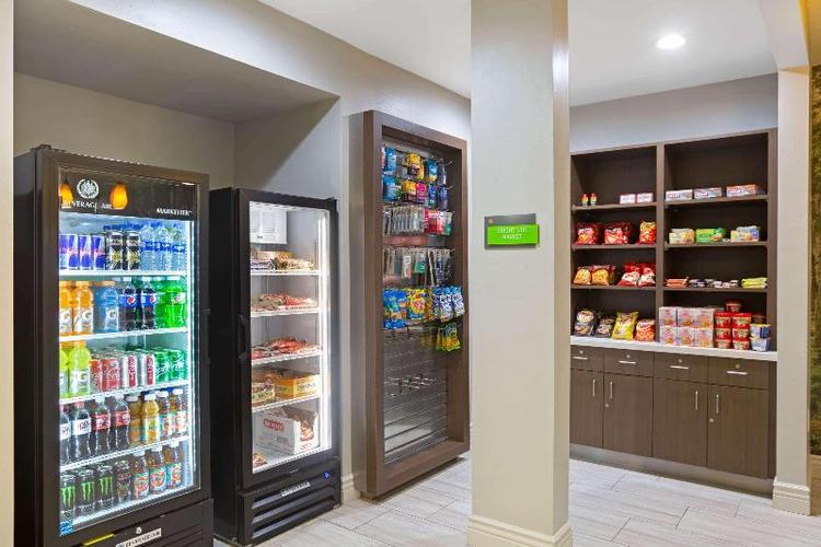 La Quinta Inn & Suites Visalia/Sequoia Gateway