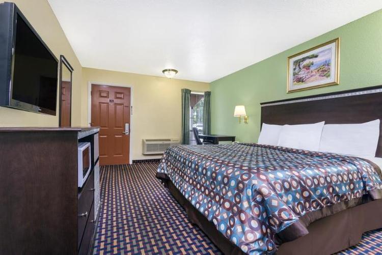Gator Town Inn