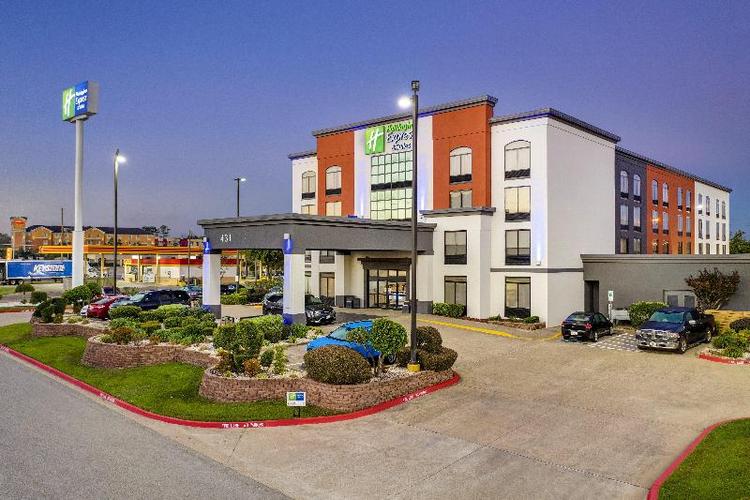 Holiday Inn Express & Suites Longview North