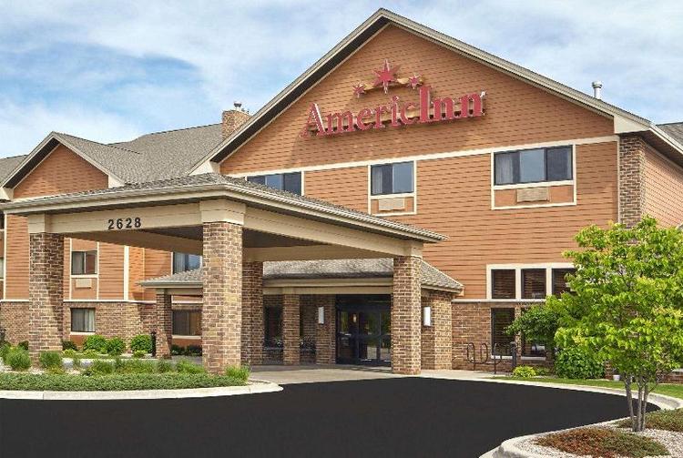 AmericInn by Wyndham Green Bay East