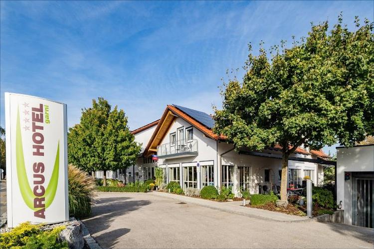 Arcus Hotel