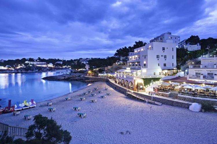 Grupotel Ibiza Beach Resort. Adults Only