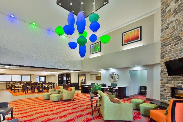 Holiday Inn Express Harrisburg NE